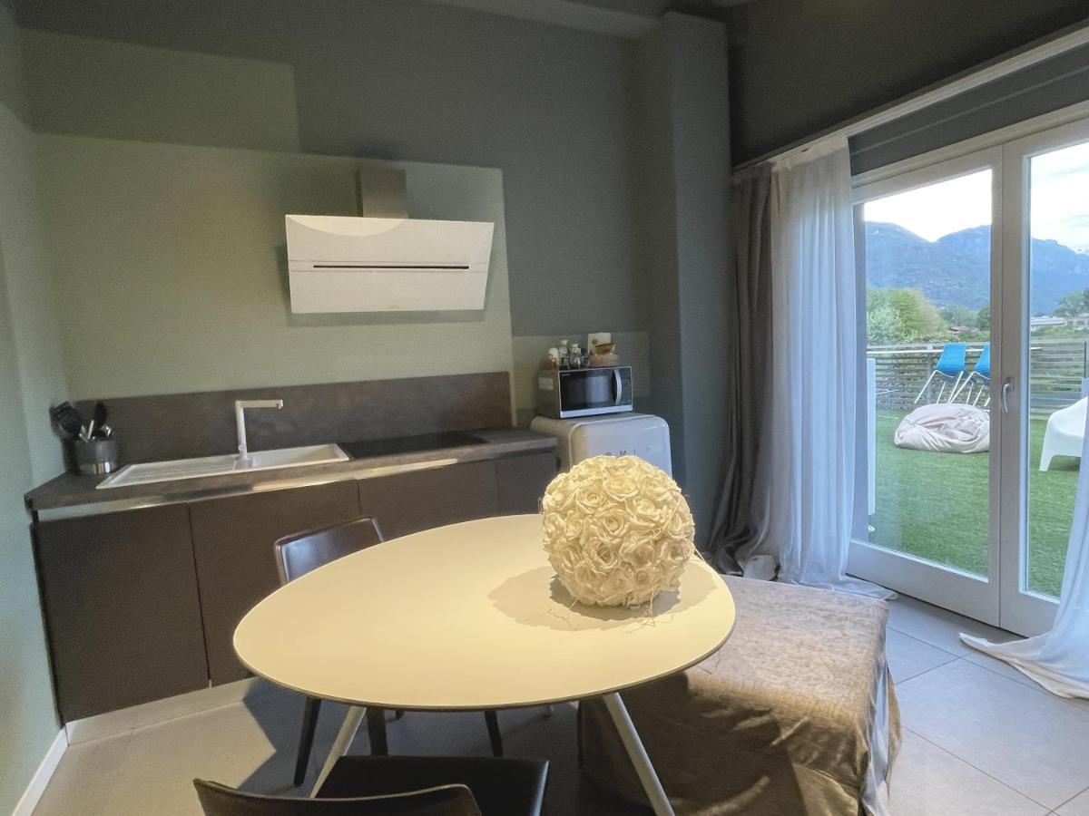 Art B&B Design Costa Volpino Exteriér fotografie