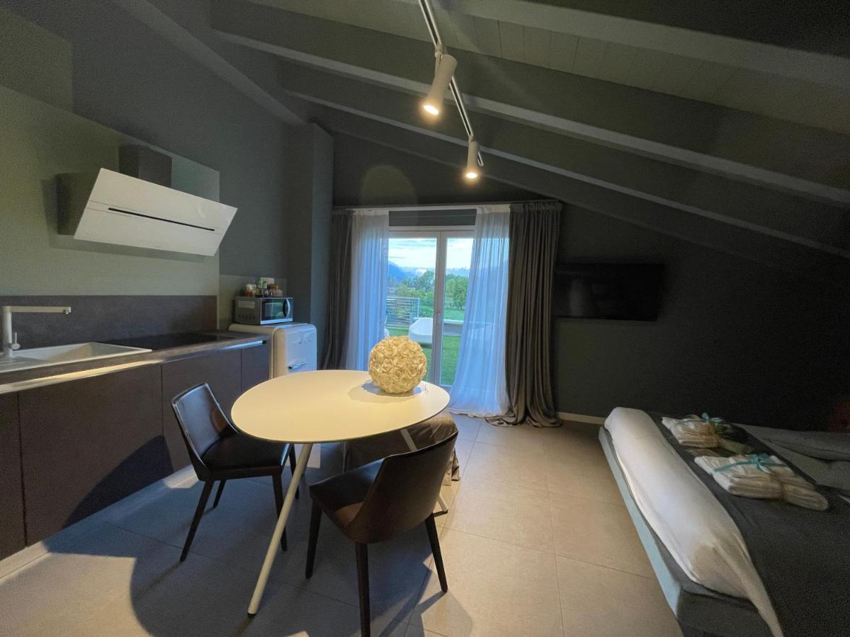 Art B&B Design Costa Volpino Exteriér fotografie